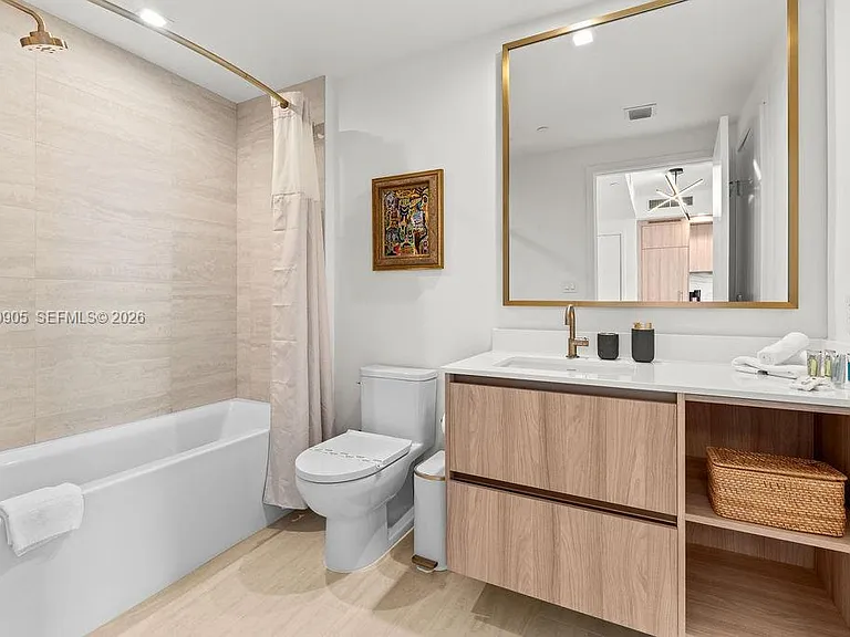 77 SE 5th St #1515 — Photo 21