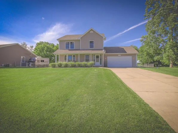 7677 Stermer Dr, Kalamazoo, MI 49048