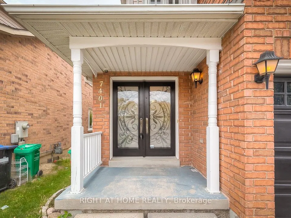 7401 Village Walk