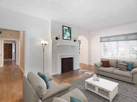 5th image of 244 Fluvia Ave
