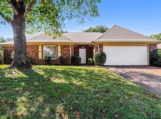 5415 Ross Rd, Memphis, TN 38141