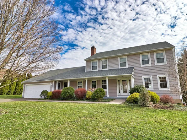 82 Inverary Drive, Watertown, CT 06795