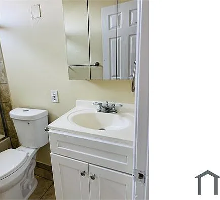 2810 W Slauson Ave — Photo 4