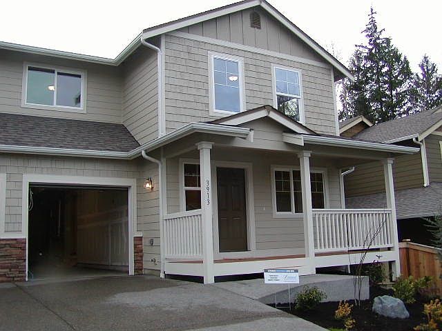 1st image of 3913 Crestwood Ln NW