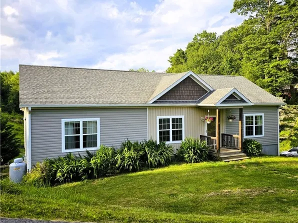 104 Daydreams Lane, Deep Gap, NC 28618