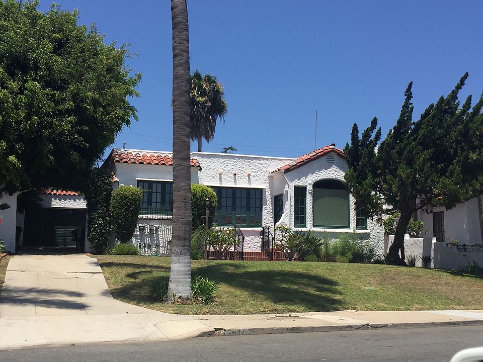 1st image of 3637 Hyacinth Dr