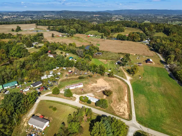 113 Poteet Ln, Sparta, TN 38583