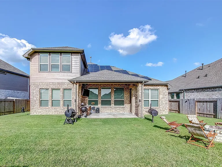 2318 Madera Landing Ln — Photo 17