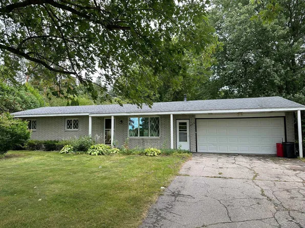 925 S Chapin Rd, Merrill, MI 48637