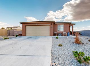 2403 Calle Del Los Claveles, Belen, NM 87002