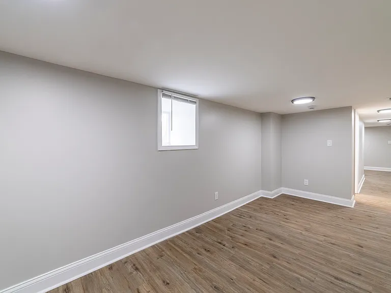 2545 Polk St — Photo 10