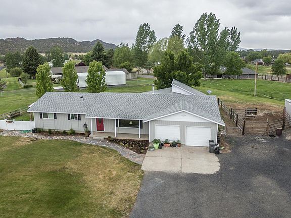 4th image of 2107 NE Quail Valley Dr
