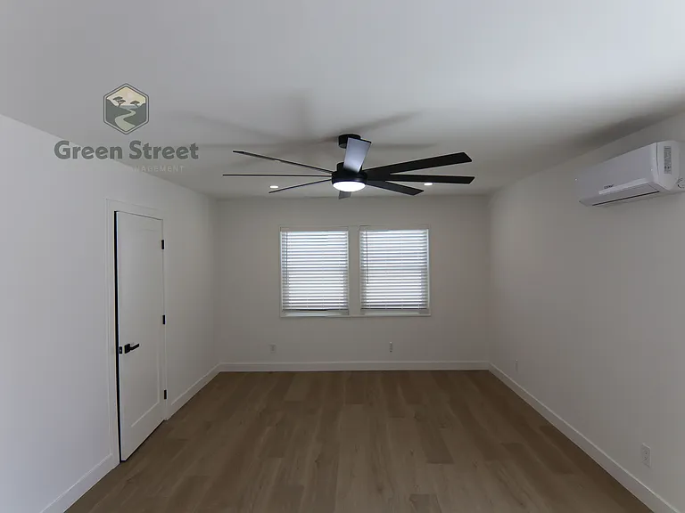 6831 Amherst St — Photo 12