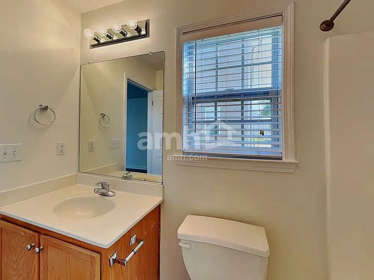1867 Longmont Dr — Photo 12