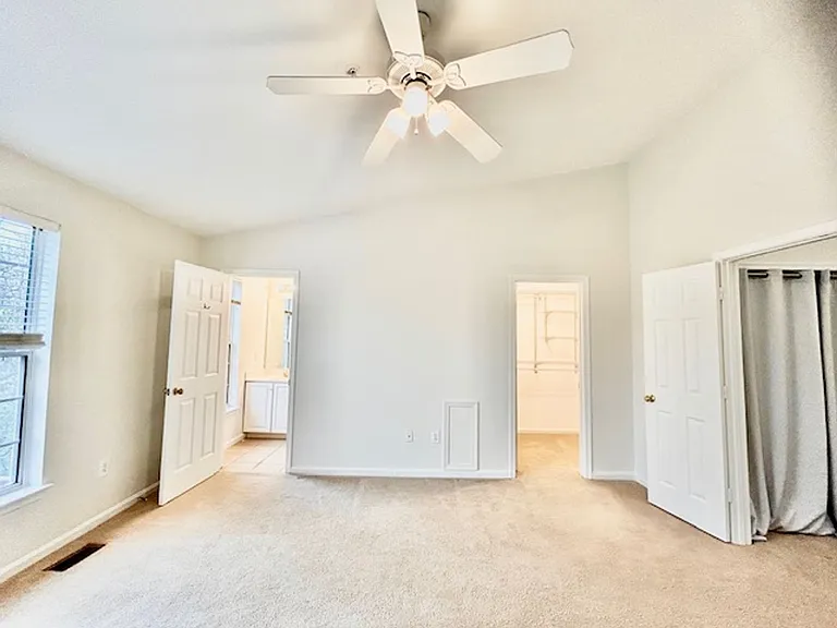 1803 Staley Manor Dr — Photo 20