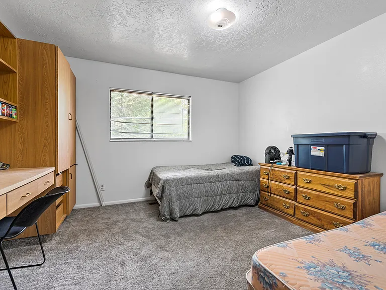 442 N 500 E #11 — Photo 7