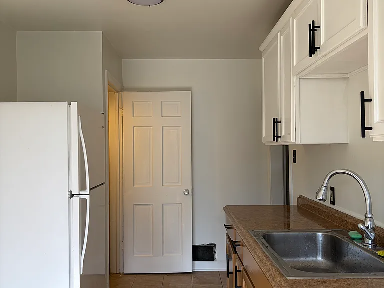 17958 Commercial Ave — Photo 5