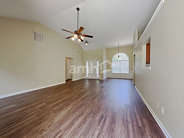 2095 Mina Lane Dr — Photo 6