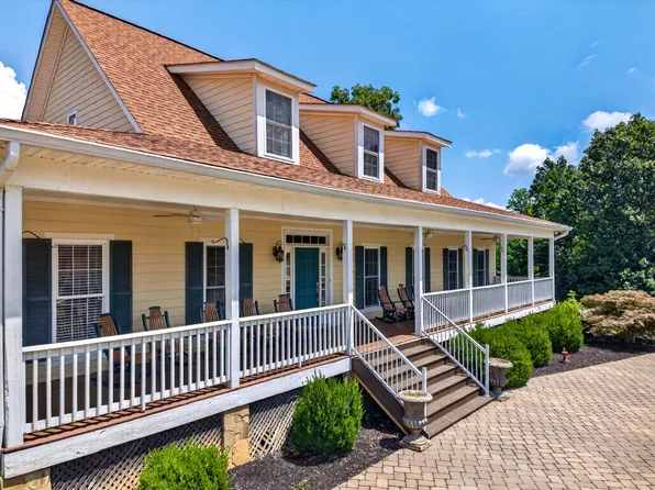 518 Maurice Rd, Sevierville, TN 37876