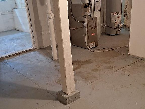 5th image of 5511 Janet Ave