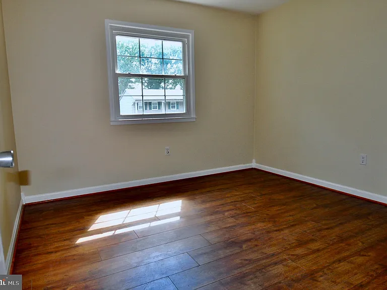 13831 Delaney Rd — Photo 23
