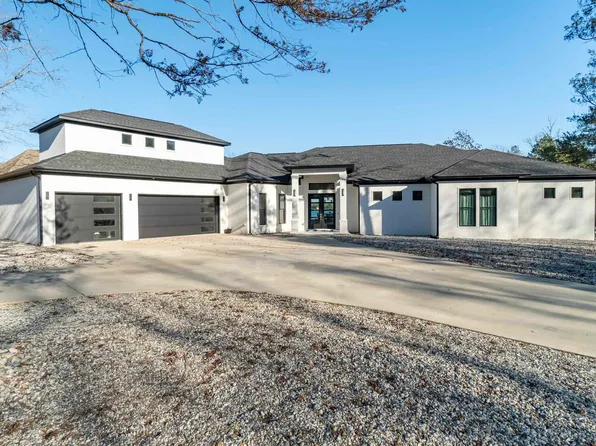 2 Carpintero Ln, Hot Springs Village, AR 71909