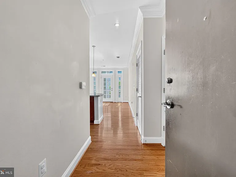 1023 N Royal St #205 — Photo 2