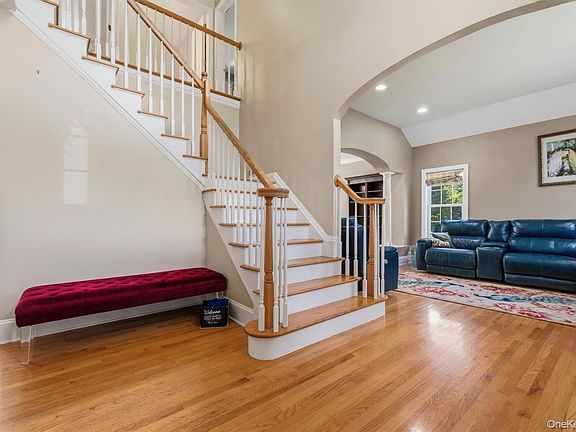 3rd image of 17 Arbor Court