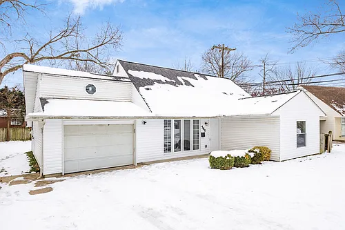 565 Virginia Cir W Photo 1