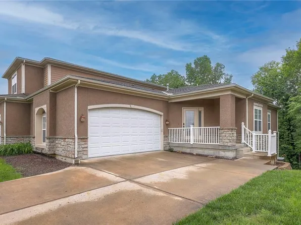 717 N Findley St, Olathe, KS 66061