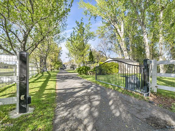 3rd image of 2501 Holcomb Ranch Ln