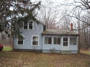 8320 Claus Rd, Amherst, OH 44001