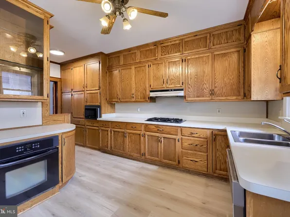 720 1st St, Lancaster, PA 17603