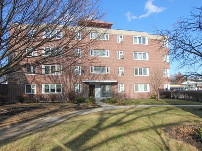 7206 Oak Ave APT 1NE, River Forest, IL, 60305