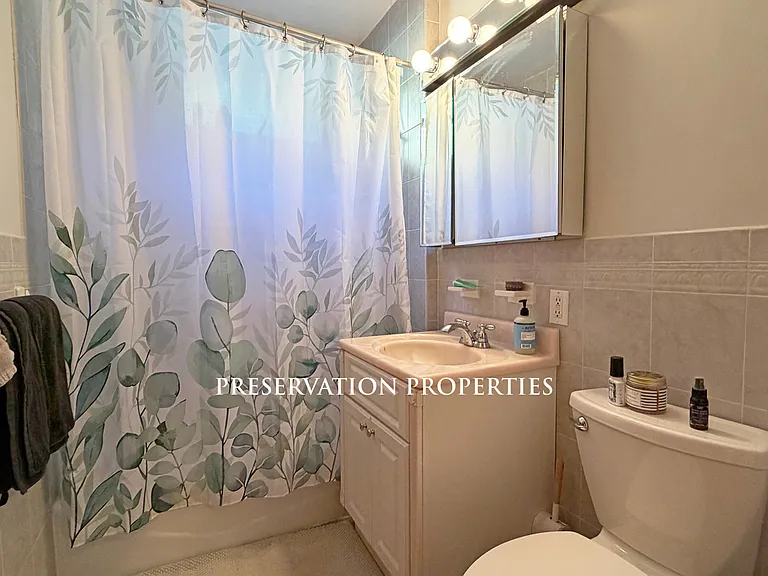 19 Milton Ave — Photo 5