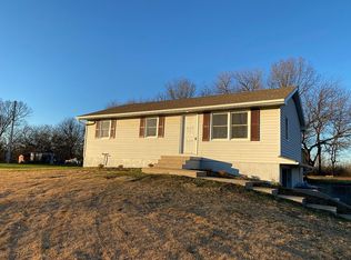 8200 E 221st St, Peculiar, MO 64078