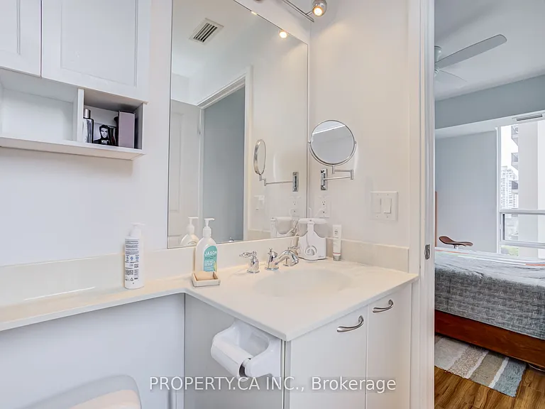 88 Broadway Ave #1407 — Photo 12