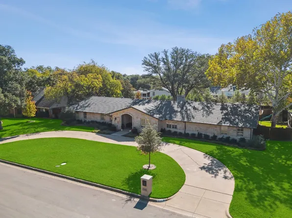 7110 Oakbluff Dr, Dallas, TX 75254