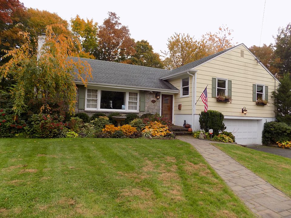 1st image of 89 Wilmot Cir