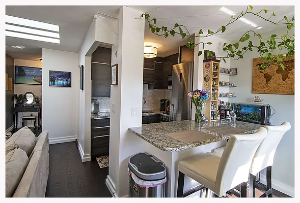 Sold by Keller Williams Realty Landmark II | media 19