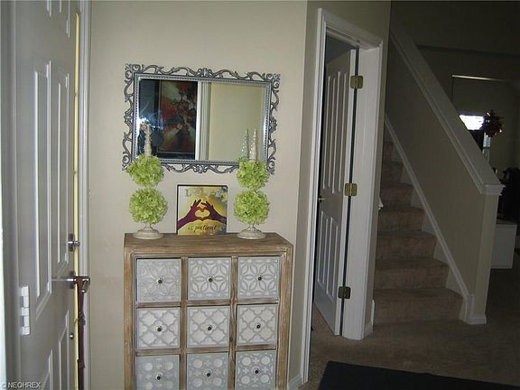 4th image of 8530 Creekside Dr