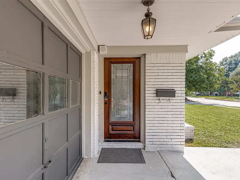 4034 Woodfin St — Photo 5