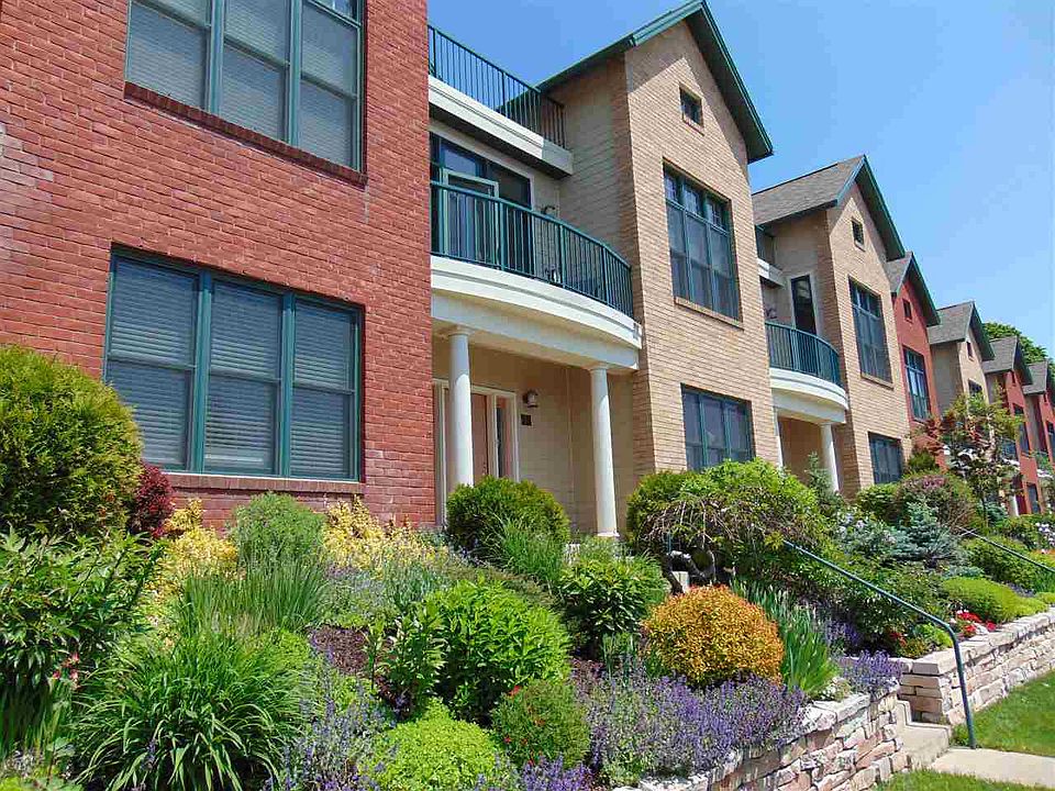 215 N Lakeshore Blvd, Marquette, MI 49855 Zillow