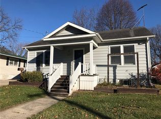 222 W 9th St S, Newton, IA 50208