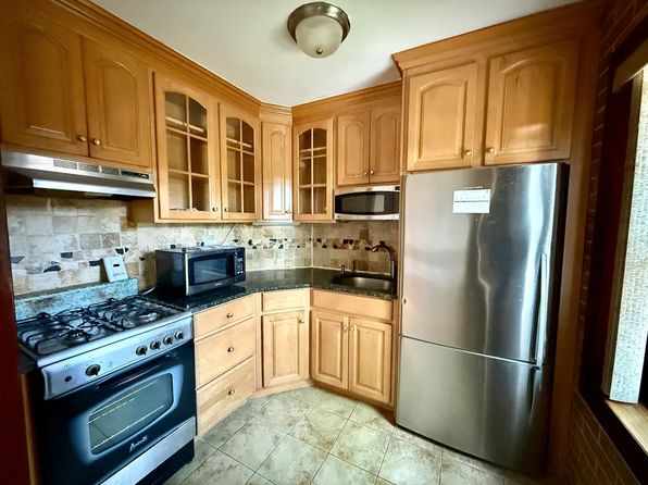 8873 Bay 16th St #3