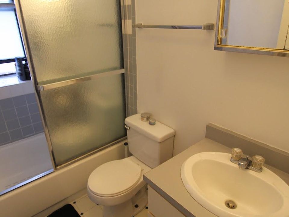 2nd image of 831 Beacon St #1A