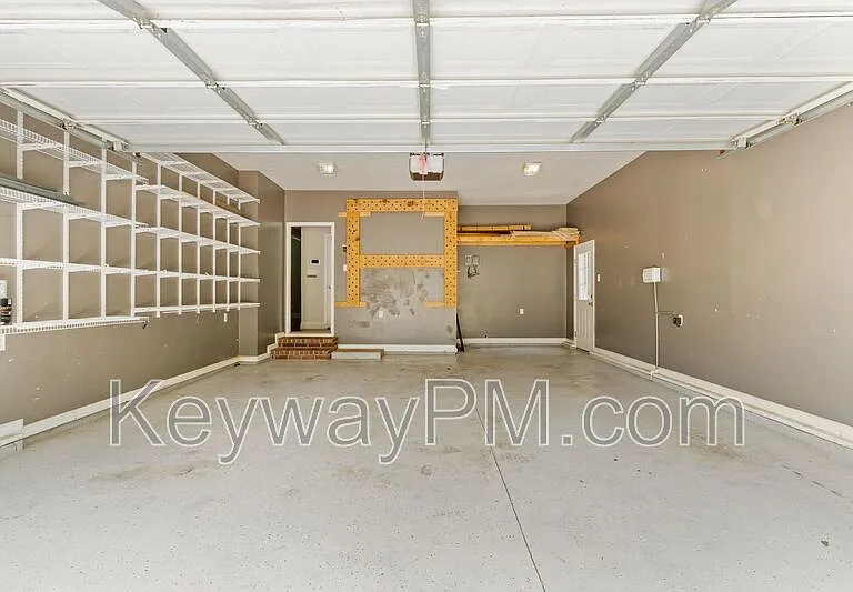1091 Conn Dr — Photo 27