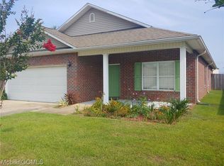 7944 Park Place Dr N, Mobile, AL 36608