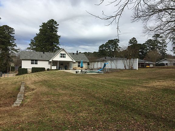 3rd image of 105 Delane Dr
