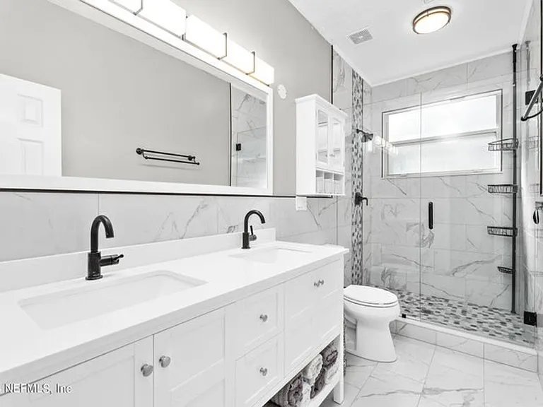 425 Oak Pond Dr — Photo 18